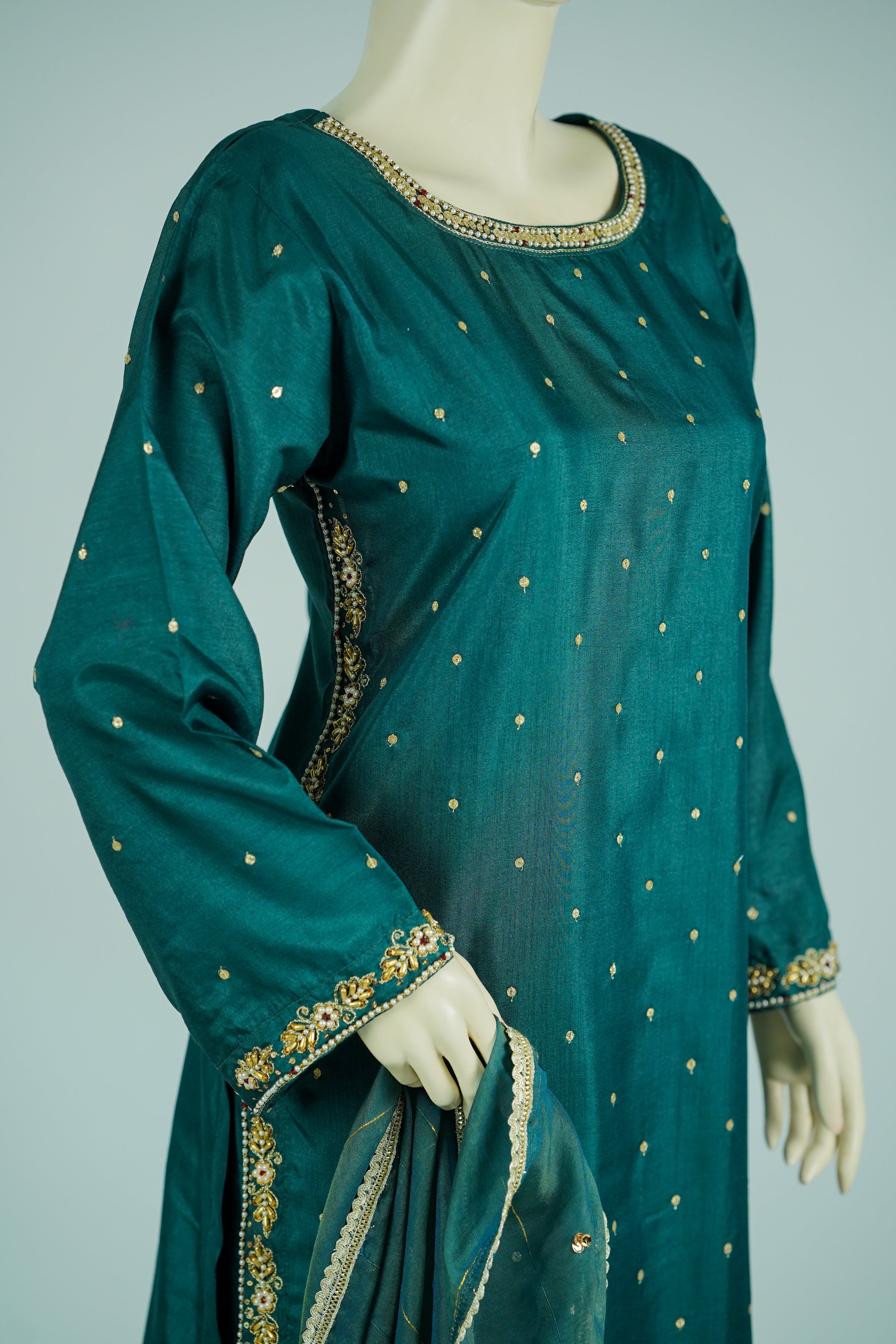 Dove – 3pcs Russian Silk Suit with Chiffon Dupatta