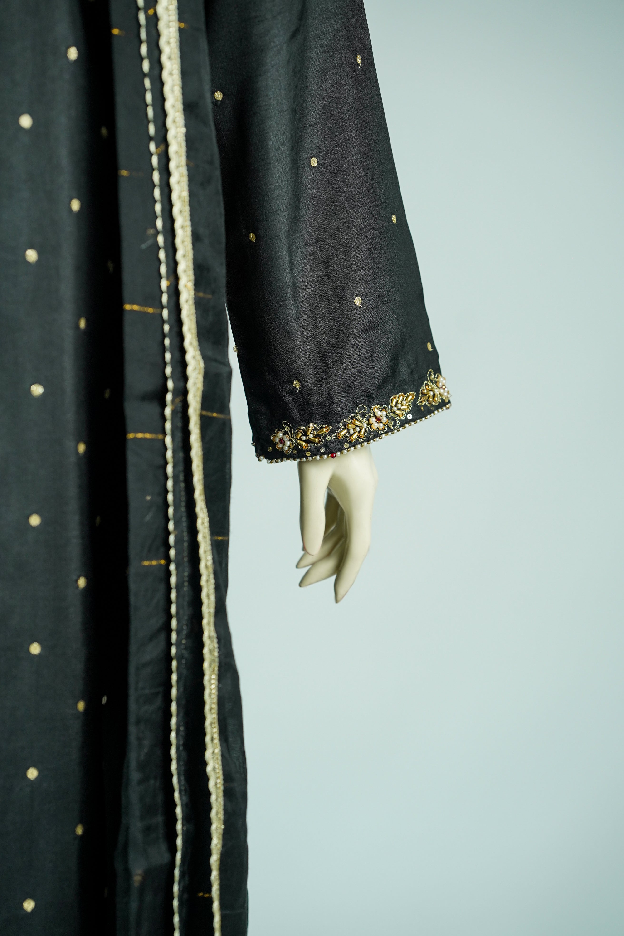 Dove – 3pcs Russian Silk Suit with Chiffon Dupatta