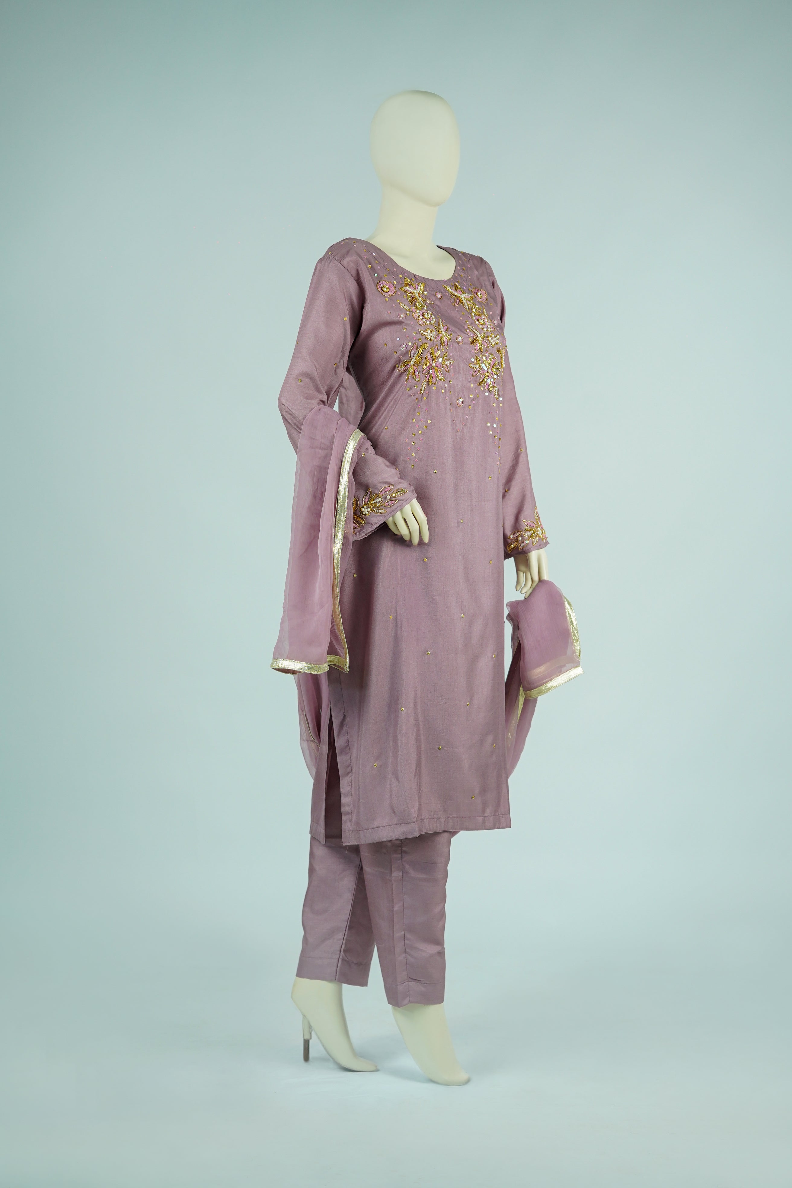 Husna – 3pcs Russian Silk Suit with Chiffon Dupatta