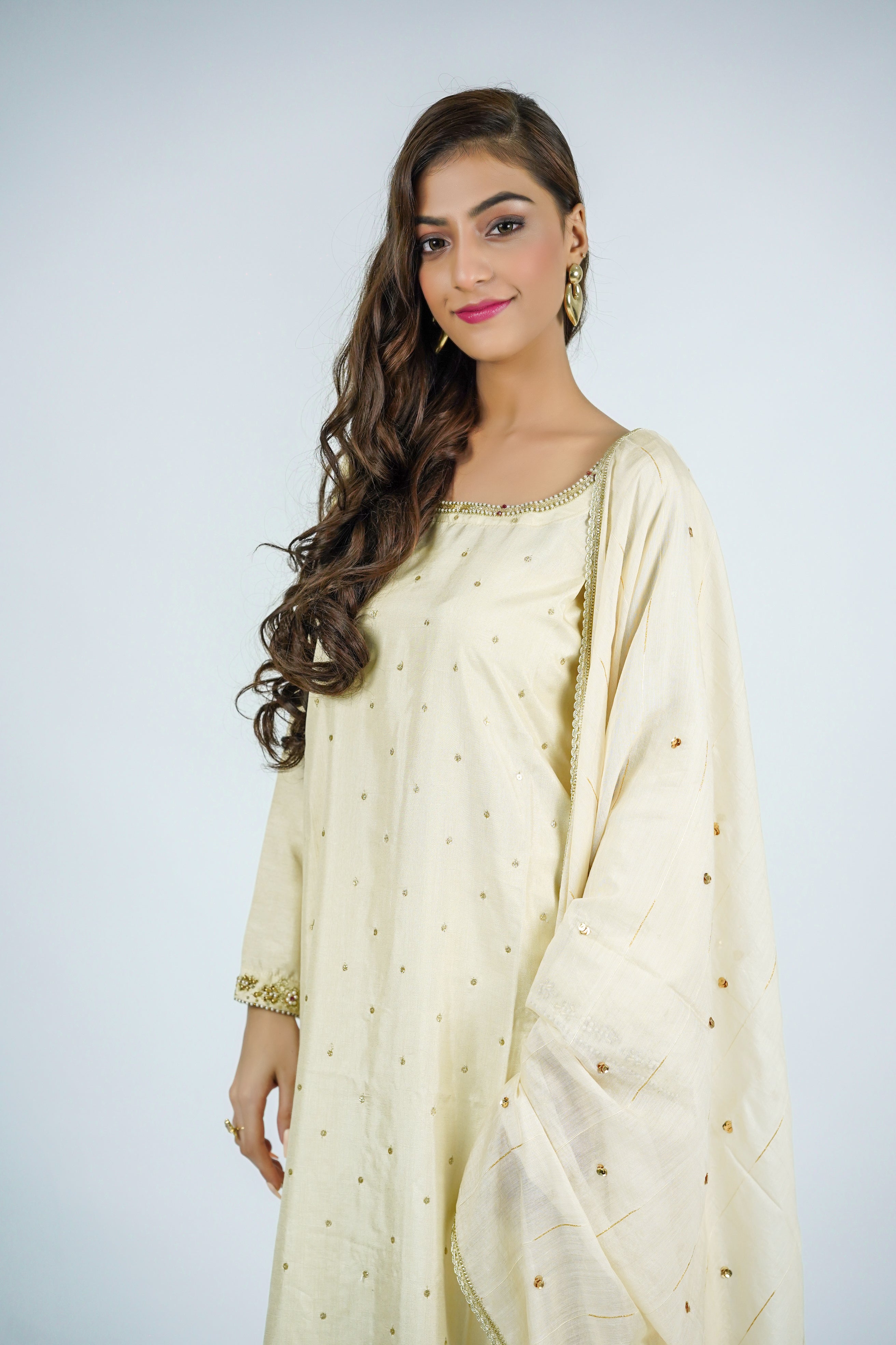 Dove – 3pcs Russian Silk Suit with Chiffon Dupatta