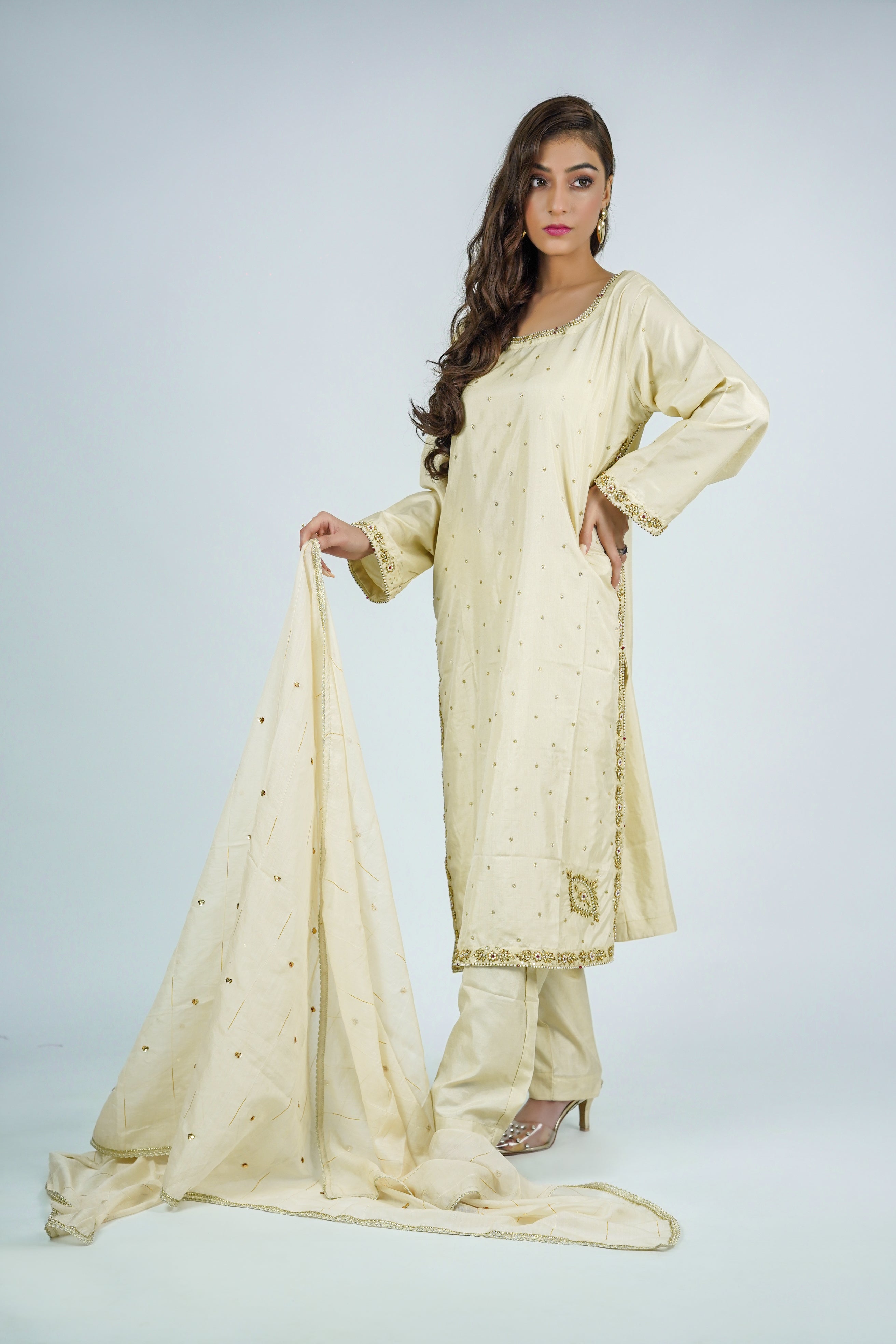 Dove – 3pcs Russian Silk Suit with Chiffon Dupatta