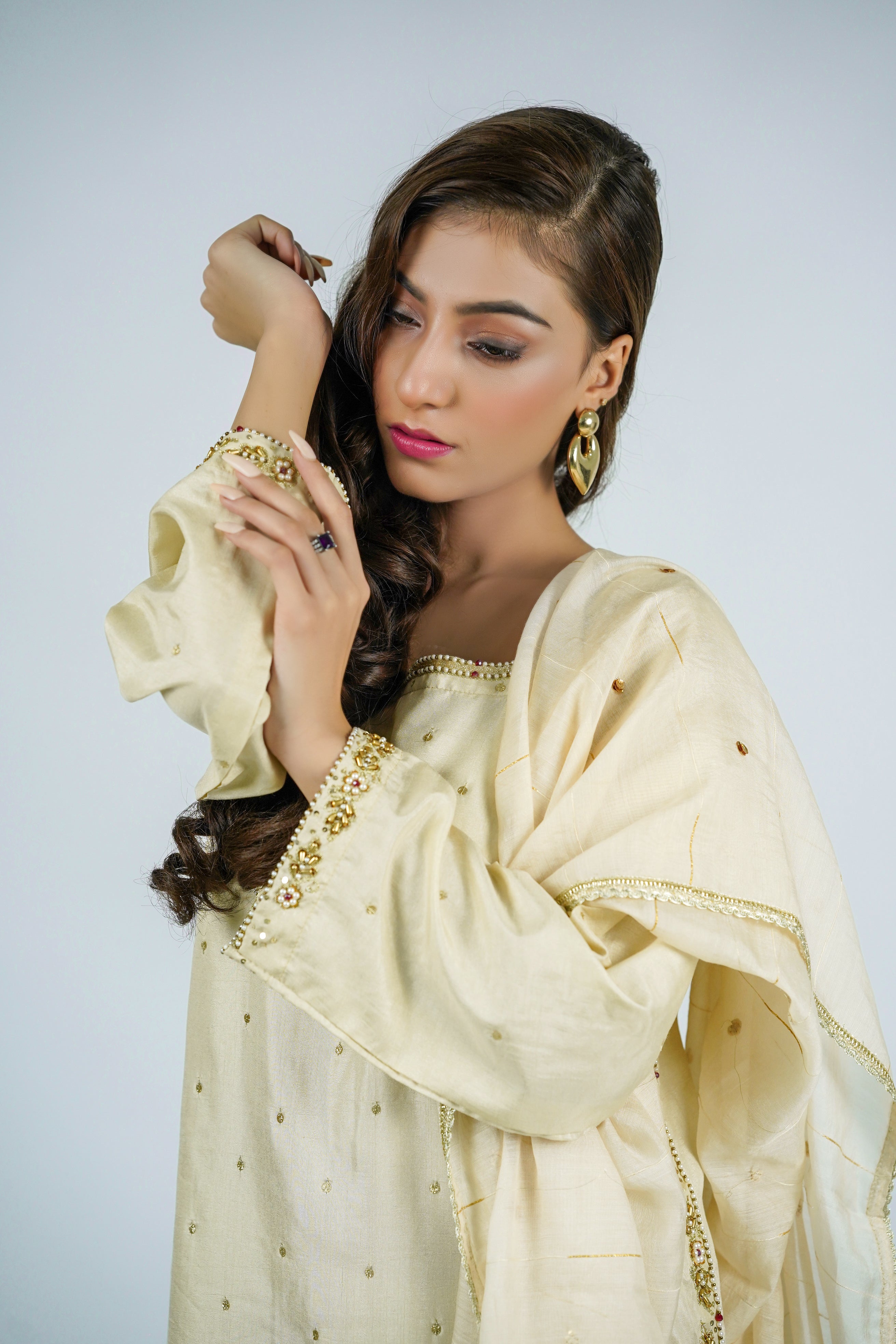 Dove – 3pcs Russian Silk Suit with Chiffon Dupatta