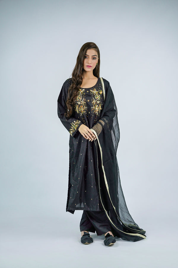 Husna – 3pcs Russian Silk Suit with Chiffon Dupatta