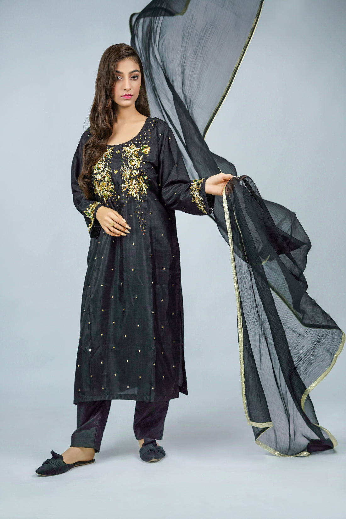 Husna – 3pcs Russian Silk Suit with Chiffon Dupatta