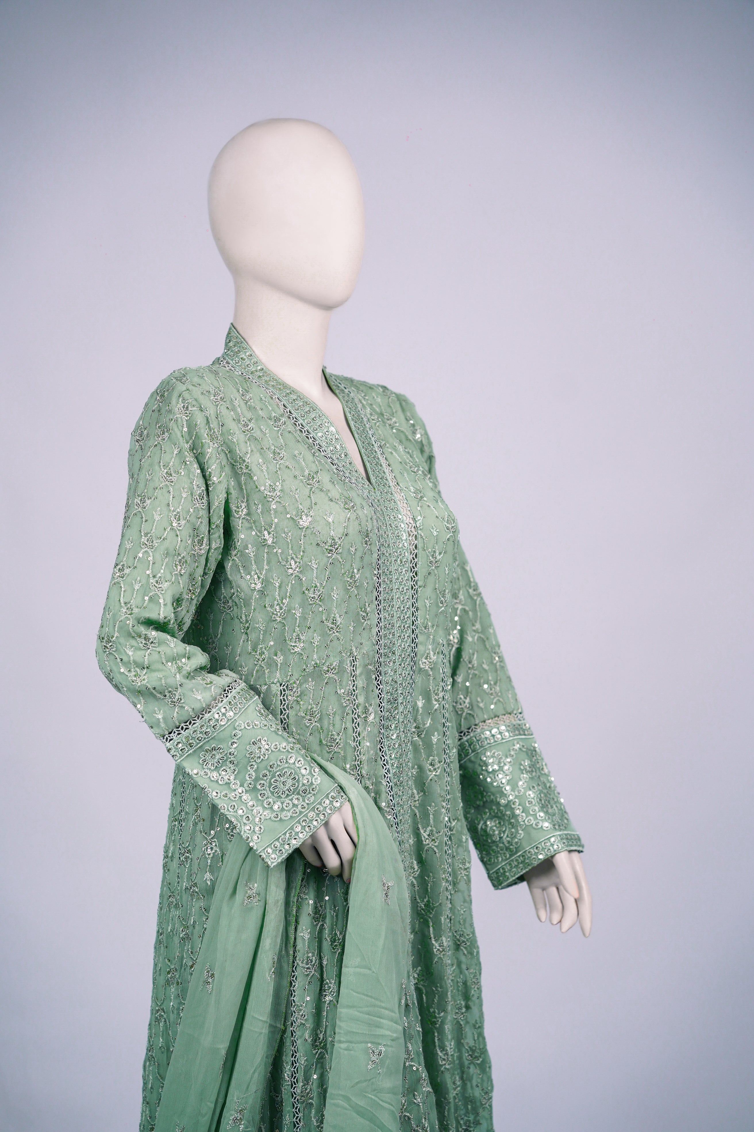 Husn-e-Akhir – 3pcs Embroidered Chiffon Maxi Set with Sequin & Thread Work