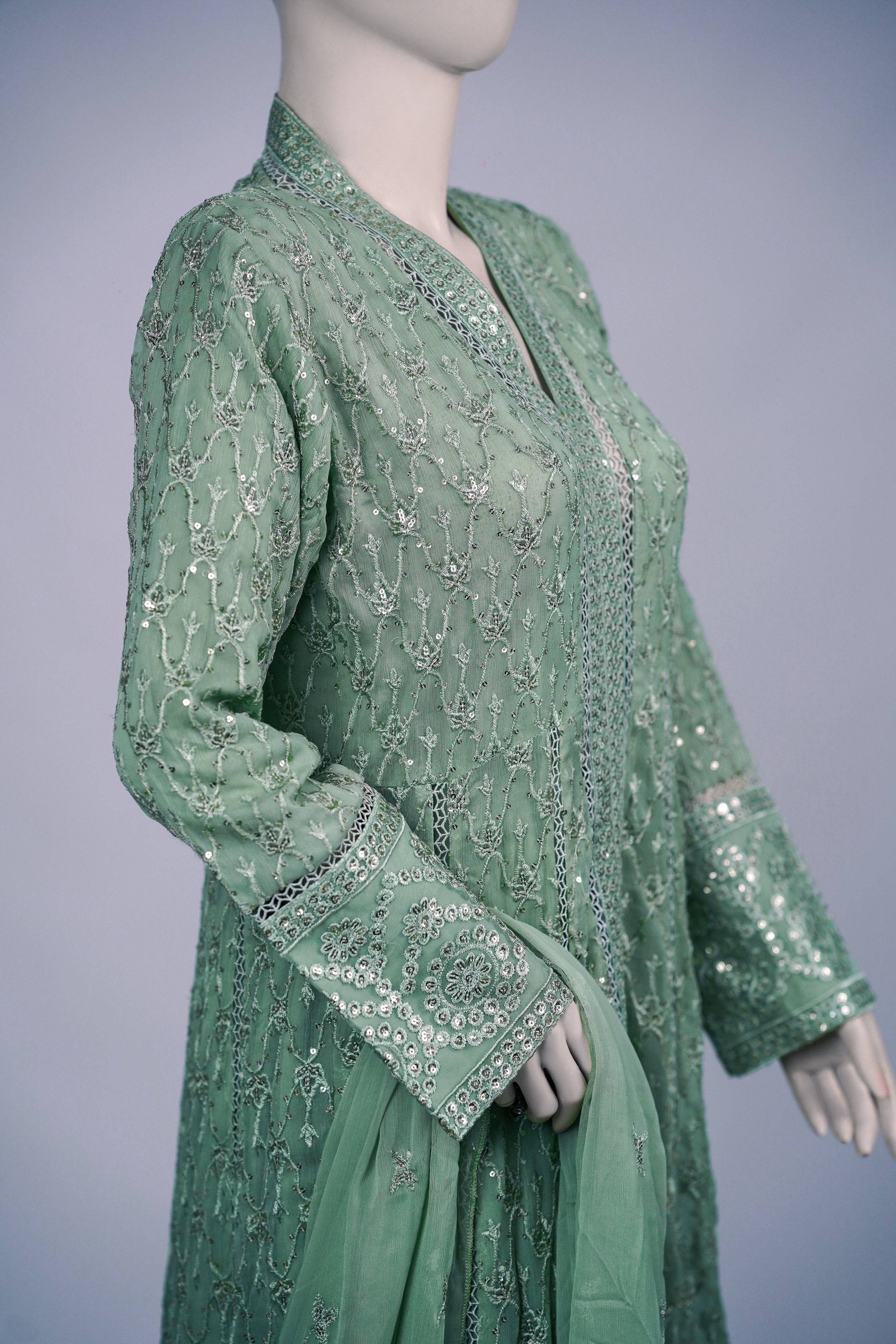 Husn-e-Akhir – 3pcs Embroidered Chiffon Maxi Set with Sequin & Thread Work