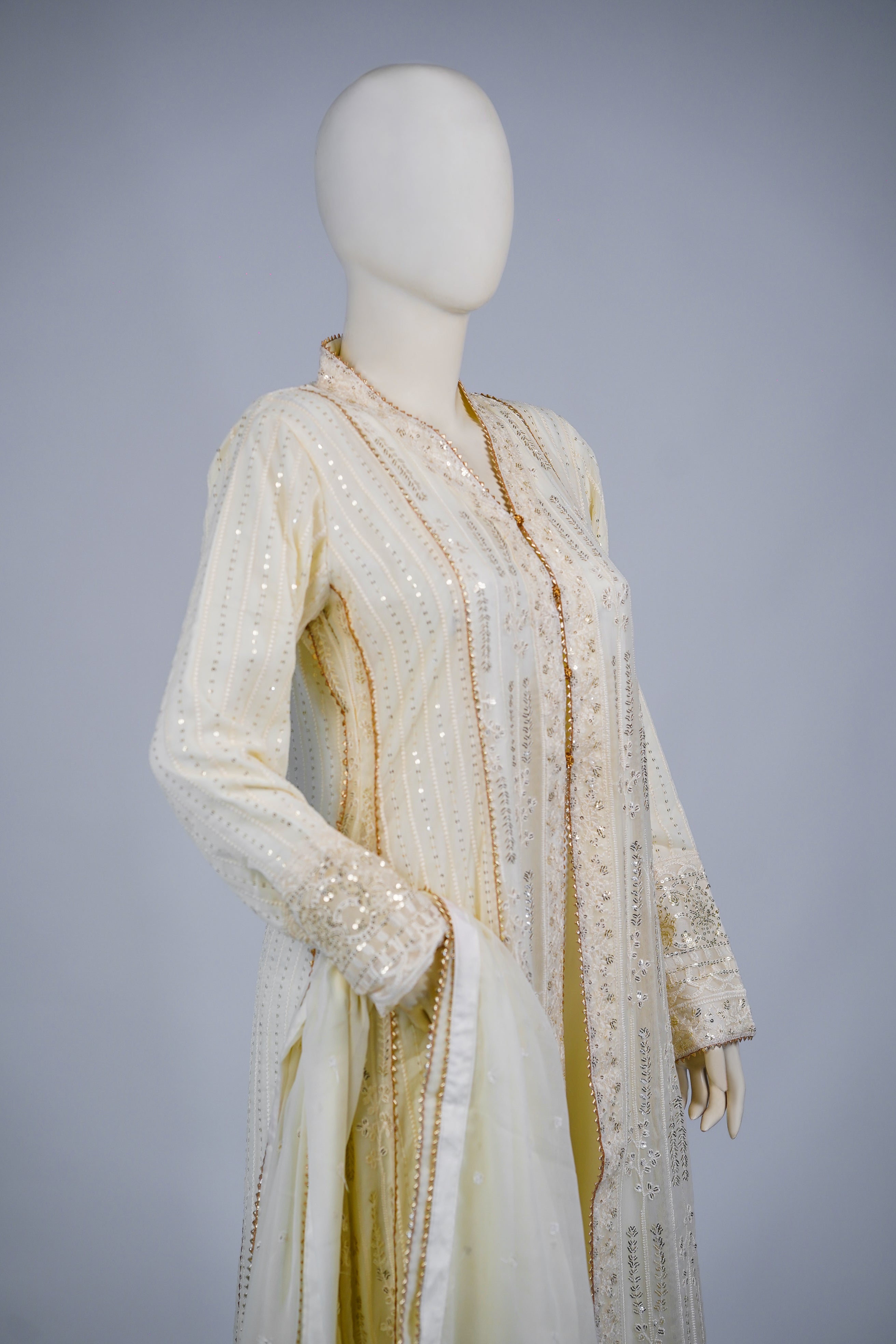 Unicorn – 3pcs Embroidered Chiffon Maxi Set with Dupatta & China Silk Trousers