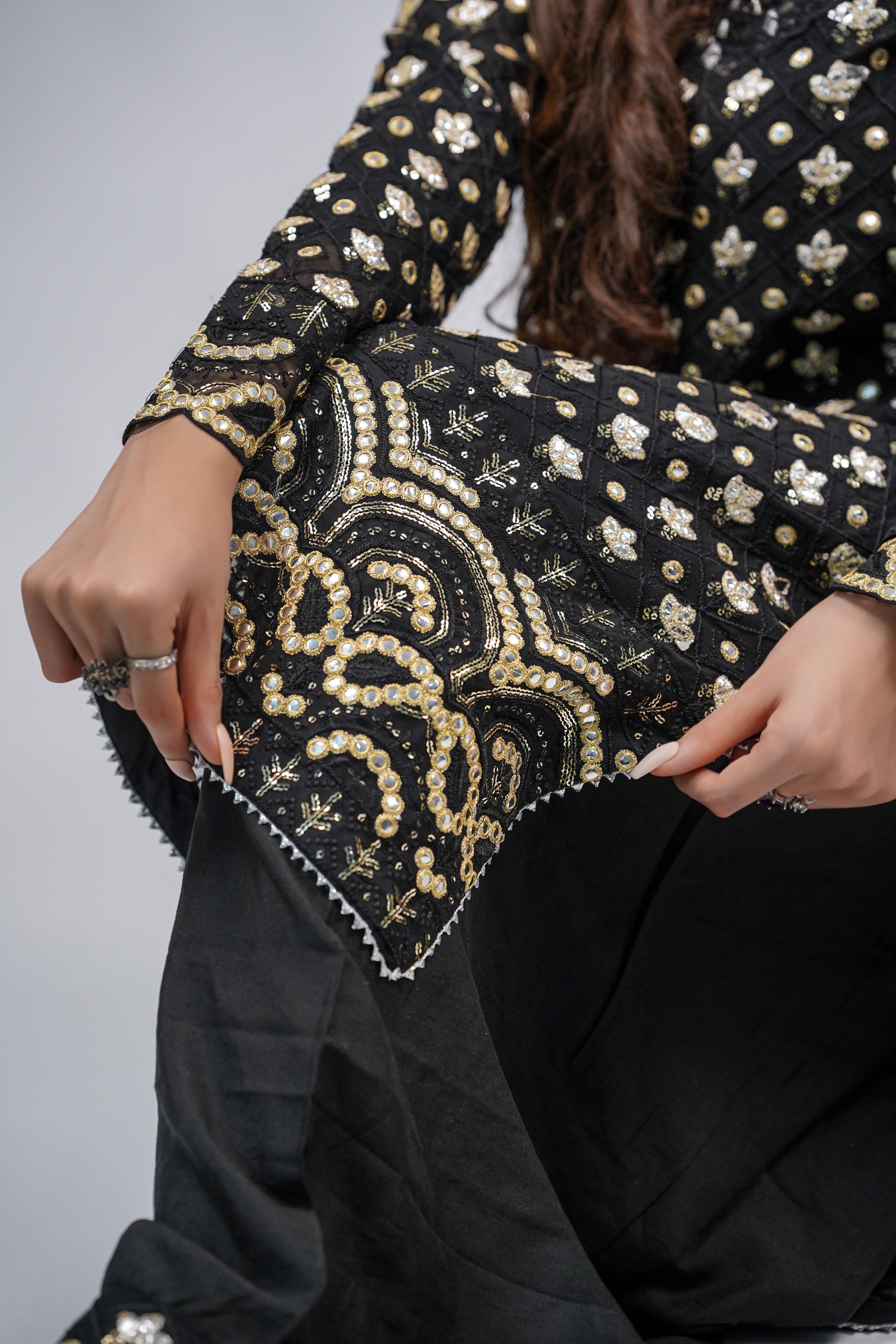 Mahir – 3pcs Embroidered Chiffon Shirt with Farshi Shalwar & Dupatta