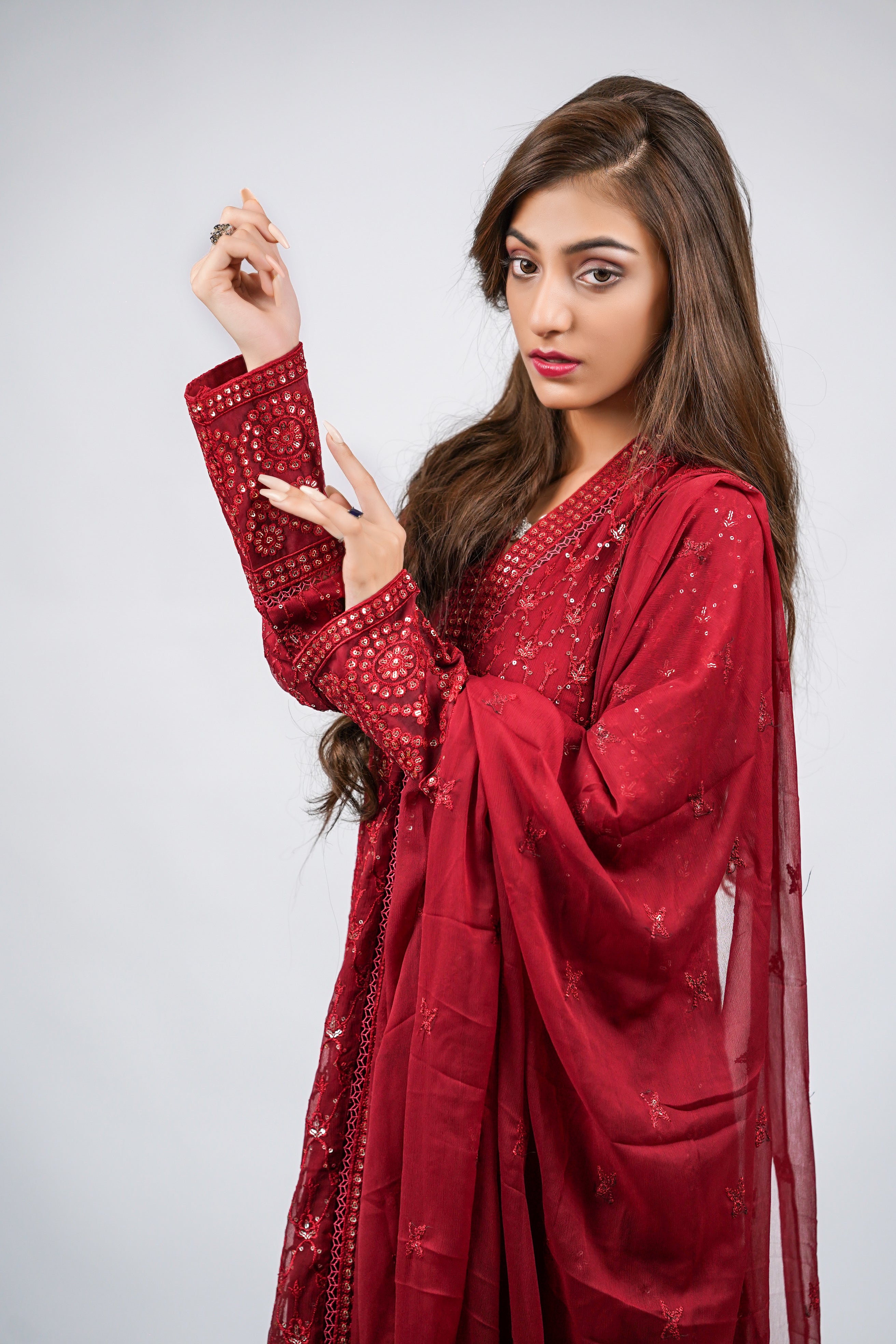 Husn-e-Akhir – 3pcs Embroidered Chiffon Maxi Set with Sequin & Thread Work