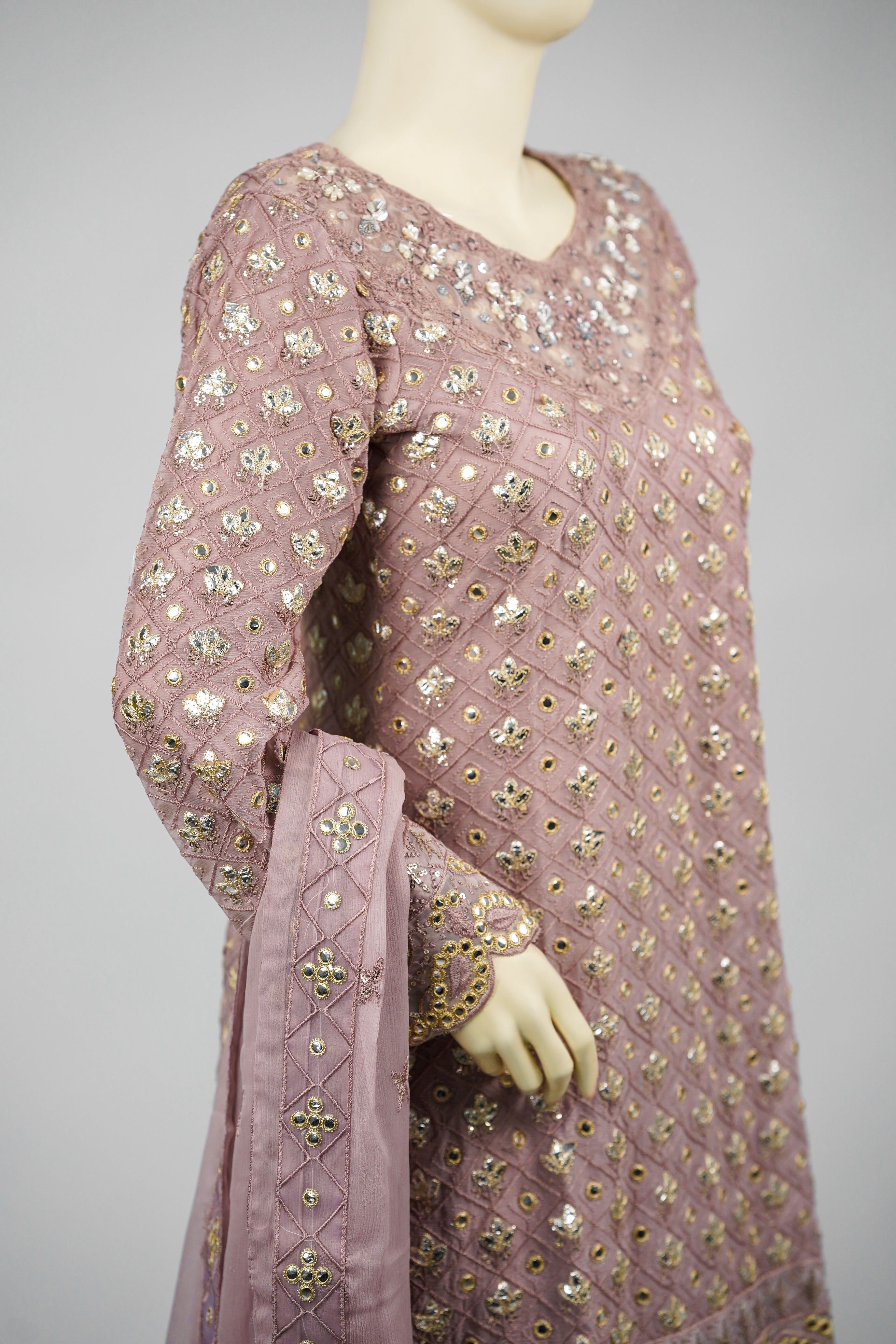 Mahir – 3pcs Embroidered Chiffon Shirt with Farshi Shalwar & Dupatta