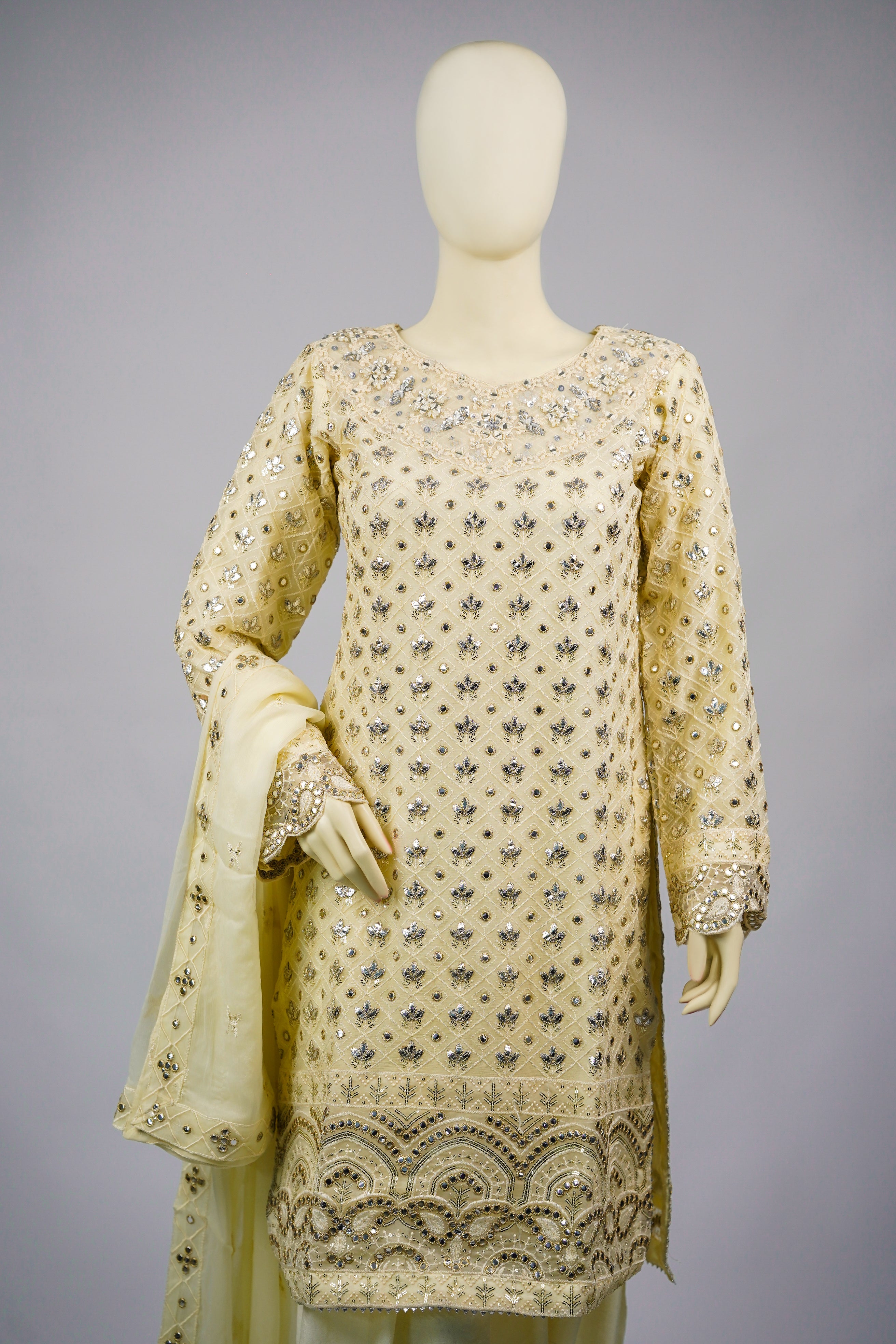 Mahir – 3pcs Embroidered Chiffon Shirt with Farshi Shalwar & Dupatta
