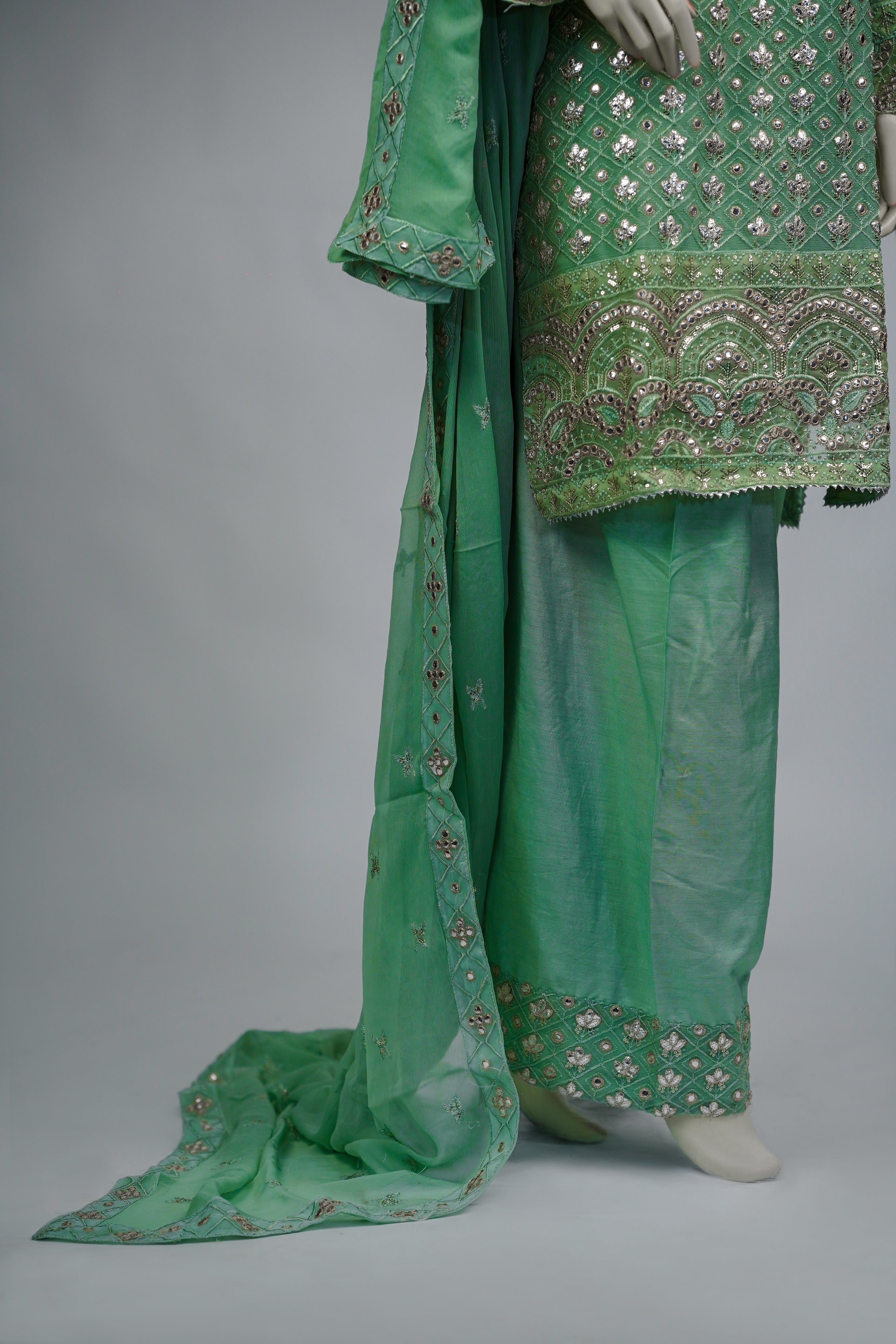 Mahir – 3pcs Embroidered Chiffon Shirt with Farshi Shalwar & Dupatta