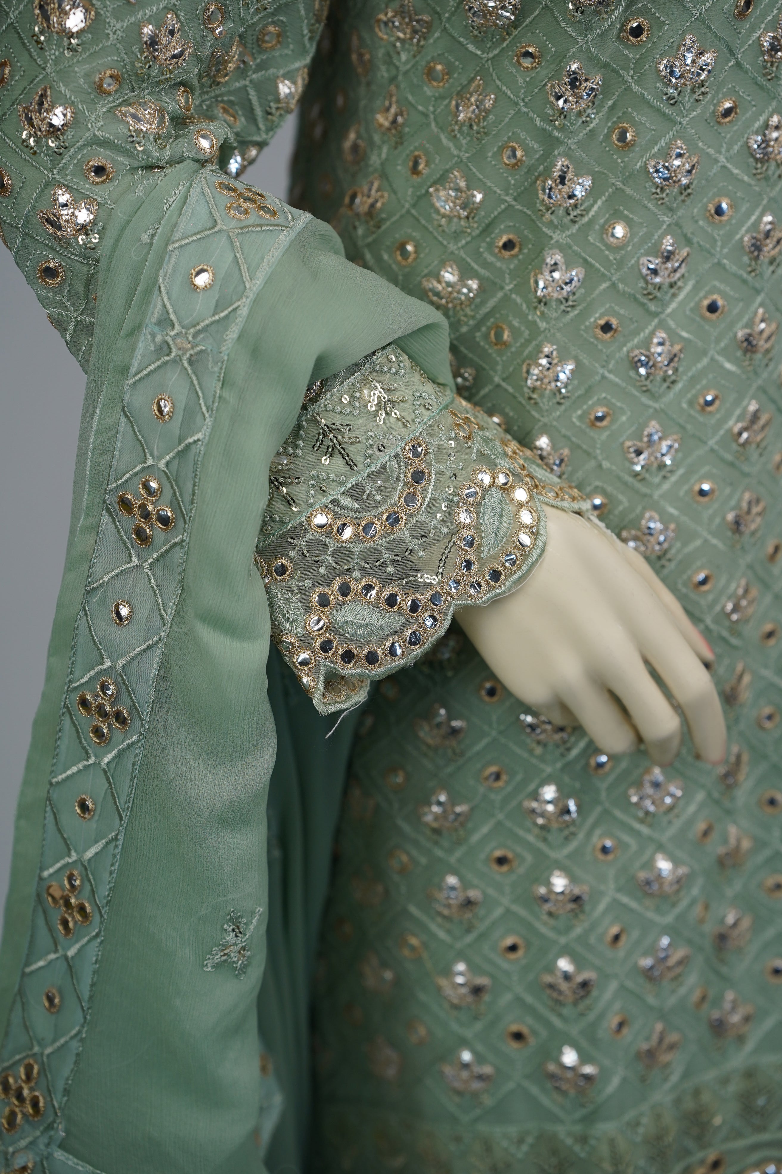 Mahir – 3pcs Embroidered Chiffon Shirt with Farshi Shalwar & Dupatta