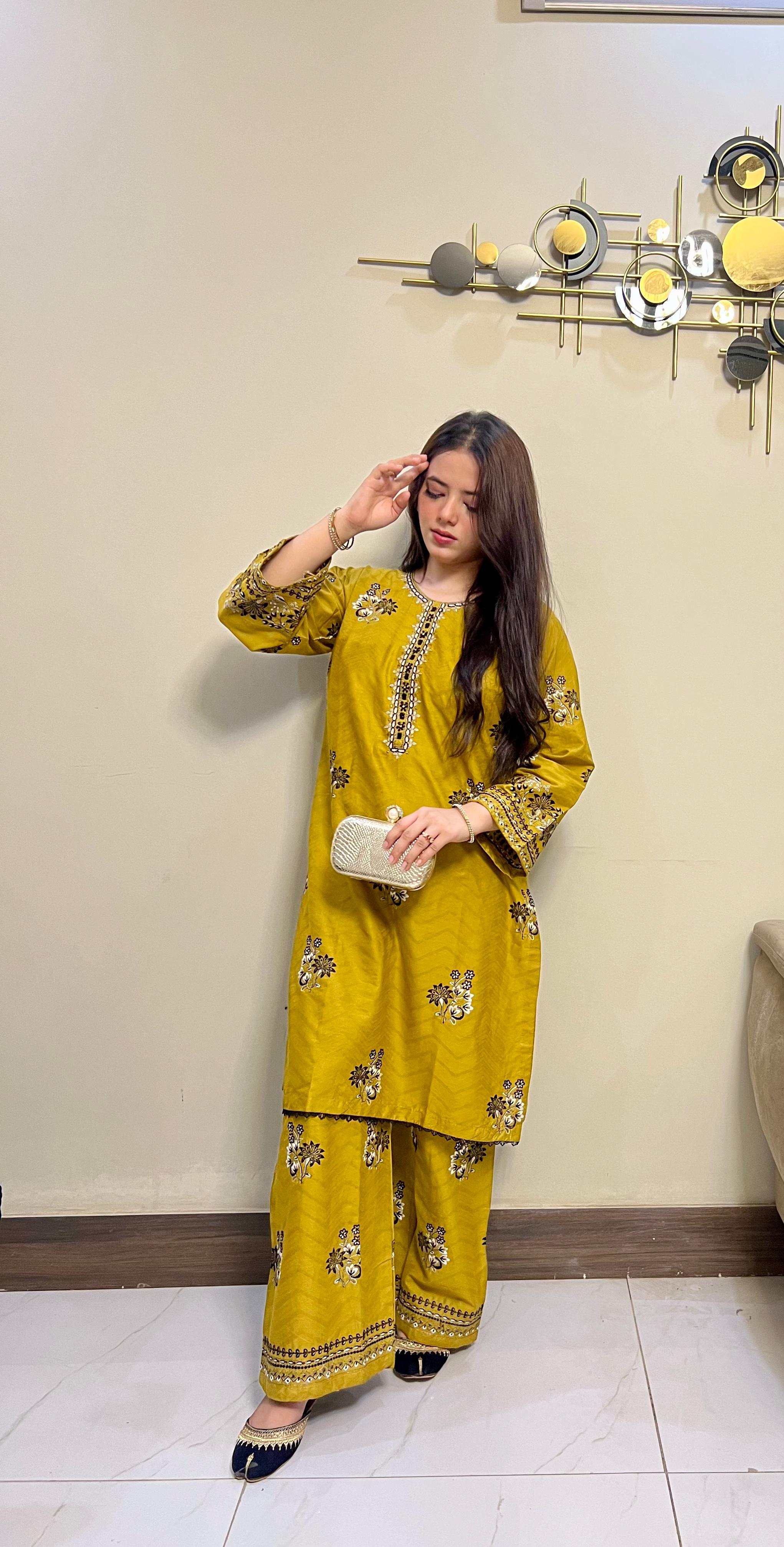 Afrozey 2-Piece Embroidered Piece Set