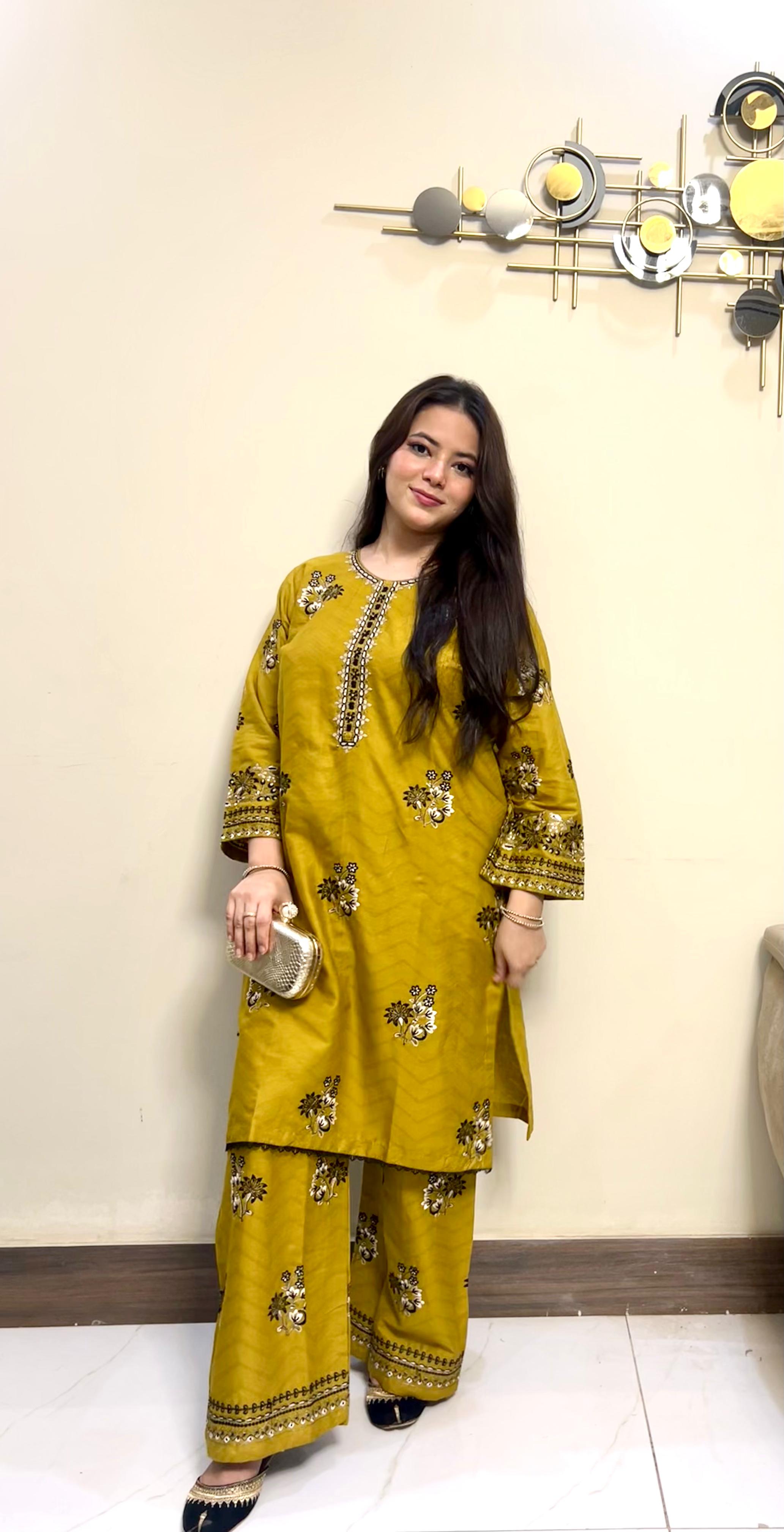 Afrozey 2-Piece Embroidered Piece Set