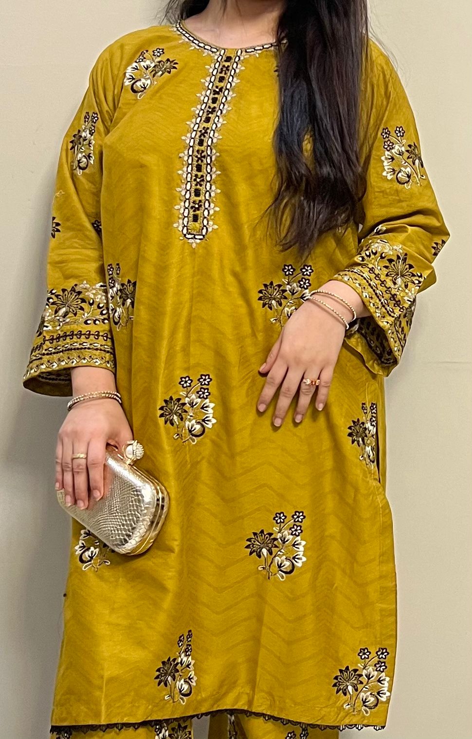 Afrozey 2-Piece Embroidered Piece Set