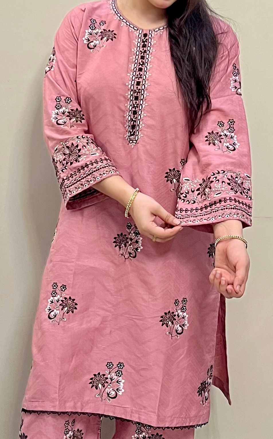 Afrozey 2-Piece Embroidered Piece Set