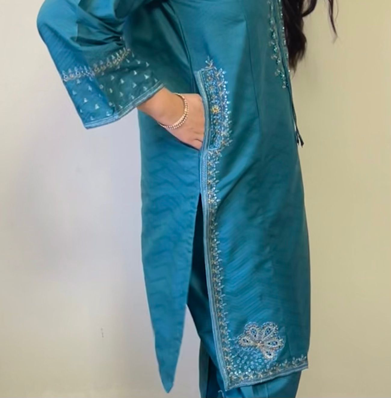 Amroha Cord Embroidered Cotton Jacquard 2-Piece Set