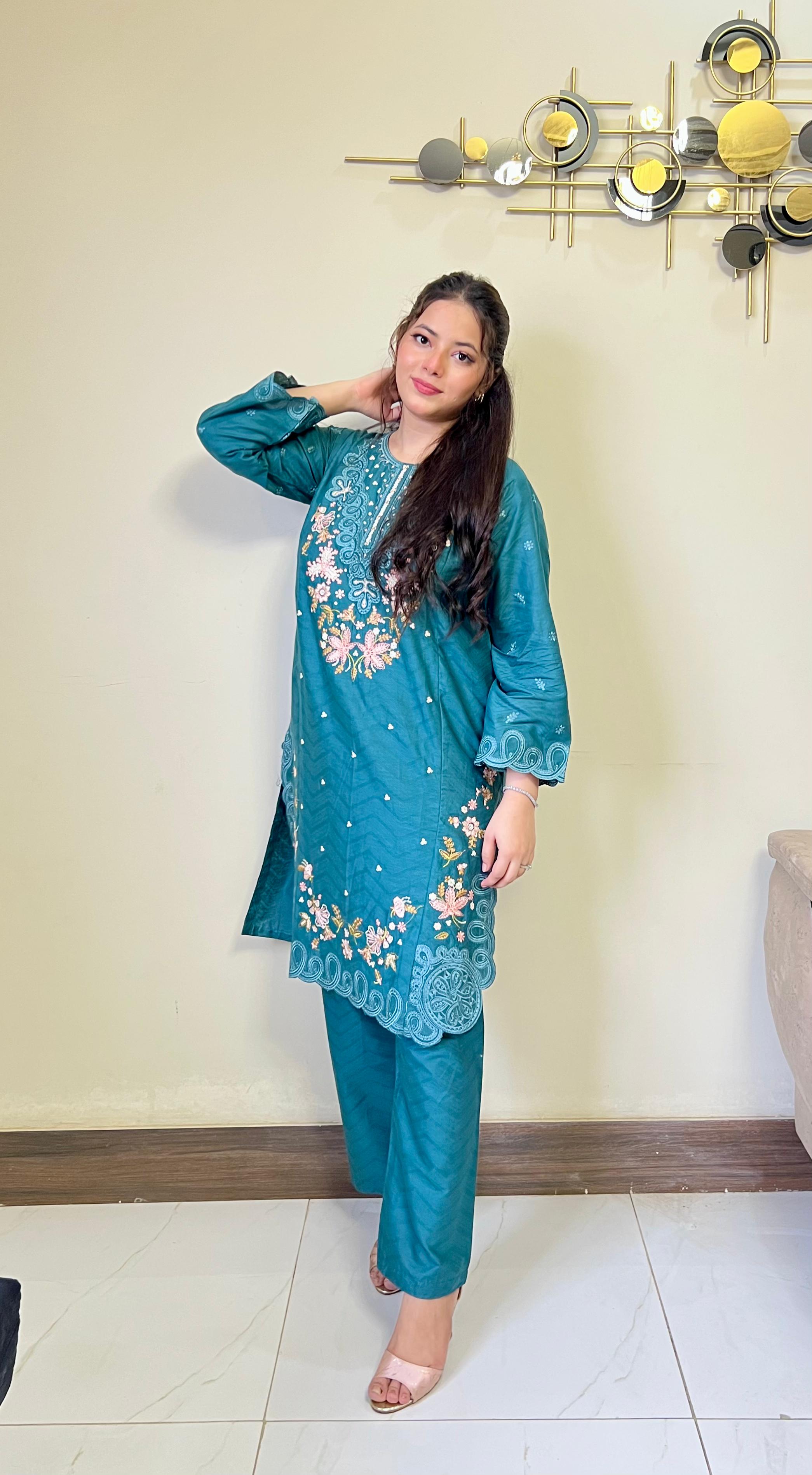 Daisy Cord Embroidered Cotton Jacquard 2-Piece Set